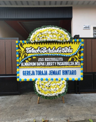 Papan Bunga Duka di Karangpapak